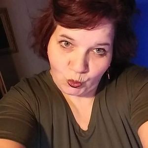 Meet your Posher, Suzanne